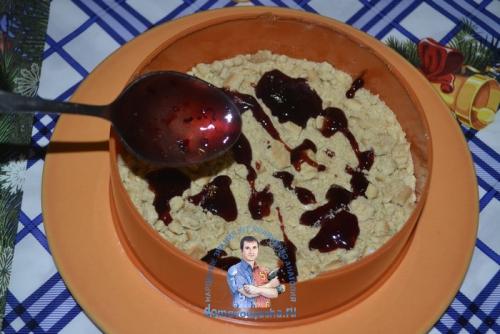 Торт из печенья юбилейное без выпечки со сгущенкой и сметаной. Рецепт торта без выпечки из печенья со сгущенкой и сметаной