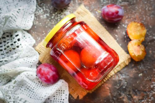 Компот из сливы на зиму простой рецепт. Компот из сливы на зиму