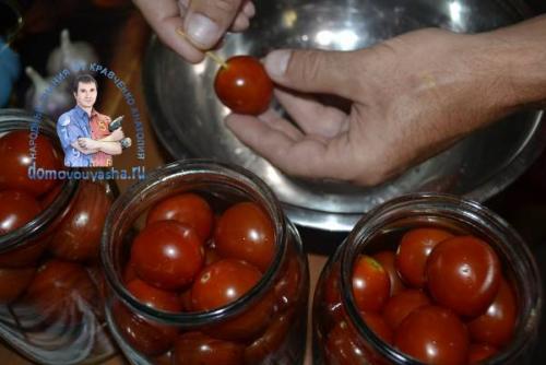 Помидоры на зиму с чесноком под снегом пошаговый рецепт. Помидоры под снегом с чесноком на зиму. Рецепт на литровую баночку