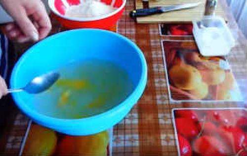 Вареники с квашеной капустой и салом. Вареники с квашеной капустой