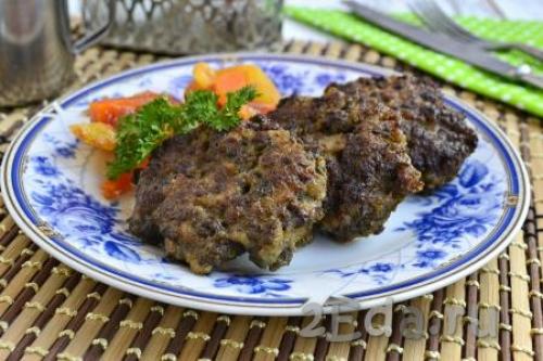 Печеночники из свиной печени с манкой рецепт. Котлеты из свиной печени с манкой