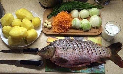 Рецепт запеченного карпа в духовке в фольге с овощами в духовке. Карп по-чешски