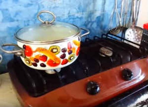 Вареники с квашеной капустой и салом. Вареники с квашеной капустой