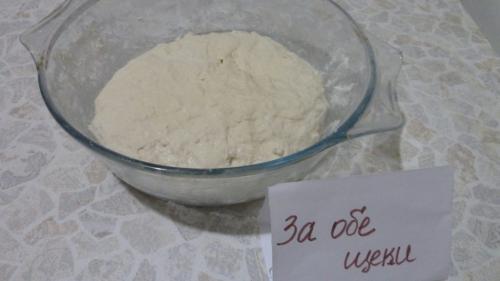 Лепешки на кефире с начинкой на сухой сковороде. Лепешки с начинкой на кефире – жарятся без масла! Пошаговый рецепт с фото