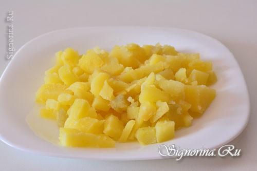 Салат с ветчиной и сыром и огурцами крабовыми палочками. Салат «Восторг» с крабовыми палочками, кукурузой, ветчиной и огурцом: рецепт с фото