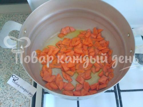 Как потушить картошку с курицей в кастрюле пошаговый. Как приготовить картошку тушеную с курицей в кастрюле
