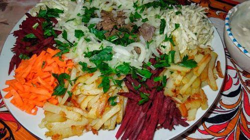 Салат Радуга слоями. Салат «Радуга»: классические и необычные рецепты с фото