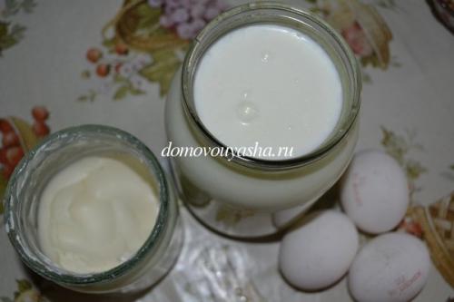 Сыр из молока и сметаны и яиц в домашних условиях рецепт. Простой рецепт домашнего сыра из молока, сметаны и яиц.