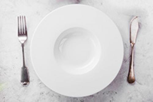 Салат с черносливом, курицей и морковью