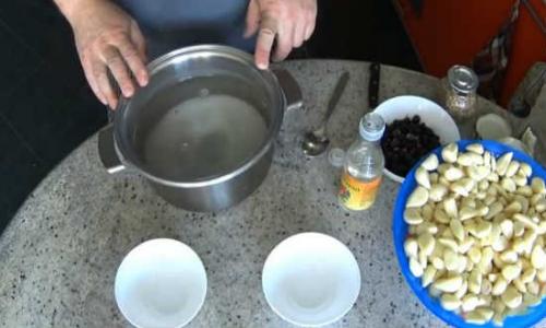 Маринованный чеснок с черной (красной) смородиной — рецепт на зиму