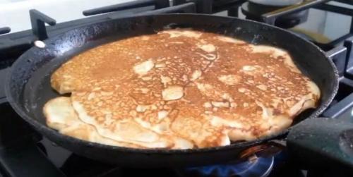 Рецепт блинов на кефире тонкие с дырочками с кипятком и содой. Блины на кефире с кипятком — правильный рецепт тонких блинчиков