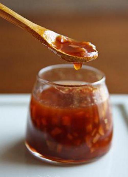 Сливовый соус к мясу название. Рецепт сливового соуса к мясу: грузинская и китайская тема