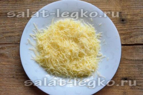 Салат из копченой куриной грудки с помидорами и грибами. Салат «Королевский» с курицей, грибами и помидорами