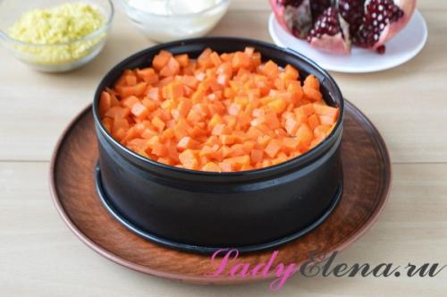 Салат из сердца свиного с маринованным луком и огурцом. Вкусный салат из свиного сердца с яйцами, картошкой, морковкой и свеклой — пошаговый фото рецепт