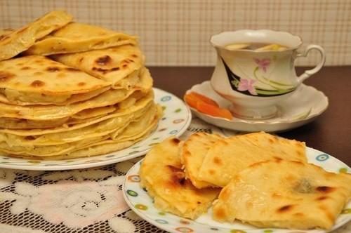 Лепешка с картошкой название. Татарские лепешки с картошкой