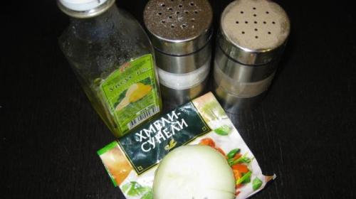 Быстрый маринад для лука в салат без варки. Маринад для лука с уксусом и сахаром + правильные пропорции