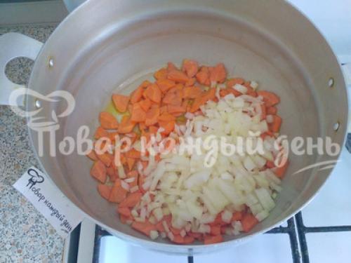 Как потушить картошку с курицей в кастрюле пошаговый. Как приготовить картошку тушеную с курицей в кастрюле