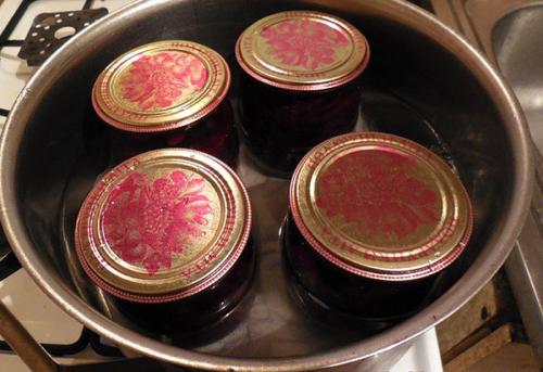 Маринованный чеснок рецепт, как на рынке со свеклой. Маринованный розовый чеснок со свеклой