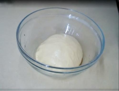 Быстрое Дрожжевое тесто для пиццы на кефире. Рецепт теста на кефире дрожжевого для пиццы