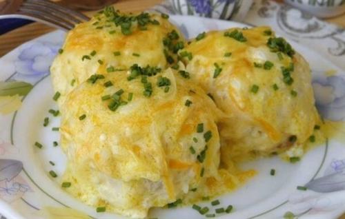 Тефтели в духовке в сметанном соусе. Куриные шарики в сметанном соусе