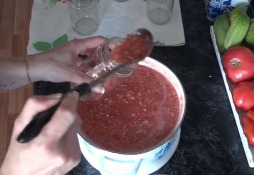 Хреновая закуска из помидор с хреном и чесноком на зиму рецепты. Классический рецепт приготовления хреновины из помидор и чеснока