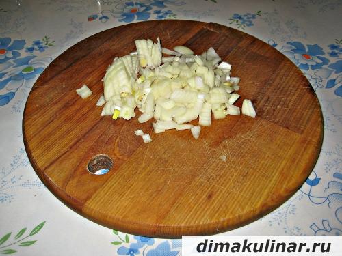 Как замариновать лук для салата с кальмарами. Самый вкусный и простой салат с кальмарами и яйцом «Морской сюрприз»