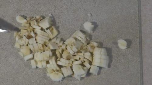 Ленивый торт из печенья со сметаной. Торт без выпечки из печенья, сметаны и бананов за 15 минут