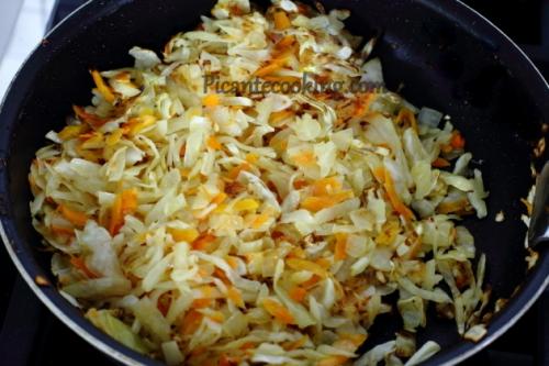 Вареники с картошкой и квашеной капустой. Вареники с картофелем и квашеной капустой