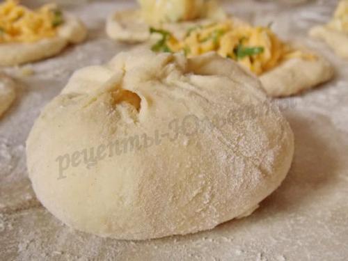 Лепешки на кефире с картошкой и сыром рецепт на сковороде с. Лепёшки на кефире с картошкой и сыром