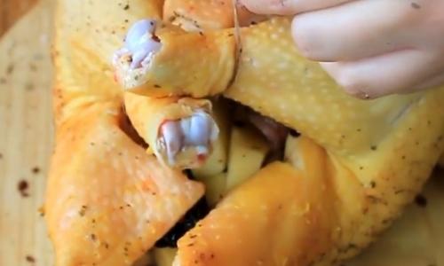 Как вкусно приготовить курицу в духовке кусочками с картошкой в духовке. Рецепт курицы, приготовленной целиком с картошкой и черносливом в рукаве