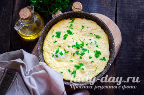 Пышный омлет, как в садике, на сковороде