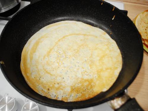 Блины с кипятком и содой. Вкусные заварные блины на молоке и кипятке с дырочками (простой пошаговый рецепт)