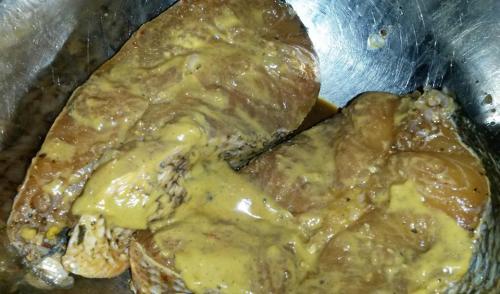 Толстолобик в духовке в рукаве. Сообщества › Вкусно жрать › Блог › Толстолобик в соево-горчичном соусе, запеченный в рукаве