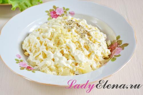 Куриное филе с ананасами салат. Самый простой и вкусный салат с курицей, ананасом и сыром — фото рецепт