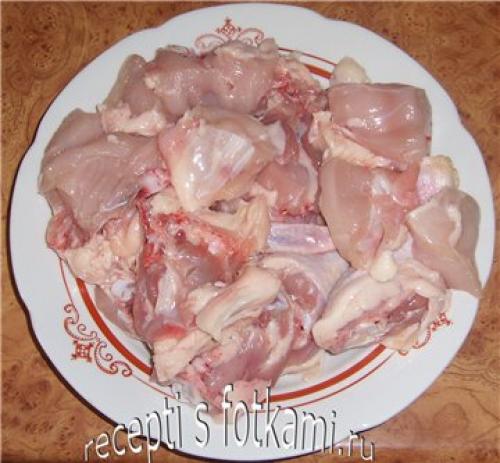 Как тушить курицу в кастрюле с луком. Курица тушеная с луком