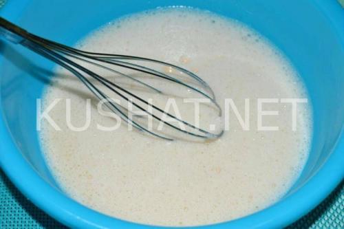 Розочки из слоеного теста с колбасой. Розочки из теста с колбасой – рецепт