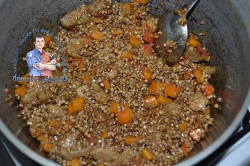Как приготовит гречку с мясом и овощами. Гречка с мясом и овощами — рецепт с пошаговыми фото. Вкусно, просто, очень нравится детям