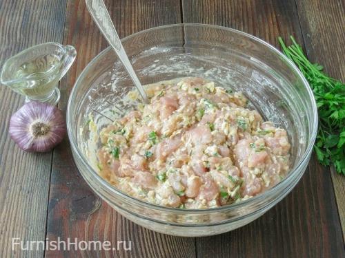 Рубленые куриные котлеты с плавленым сыром. Куриные котлеты с плавленым сыром и зеленью