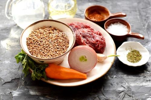 Гречка с мясом и овощами в горшочке. Гречка с мясом в горшочке