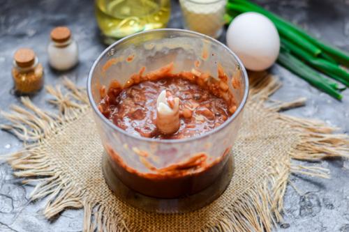 Котлеты из свиной печени с морковью. Печеночные котлеты из свиной печени