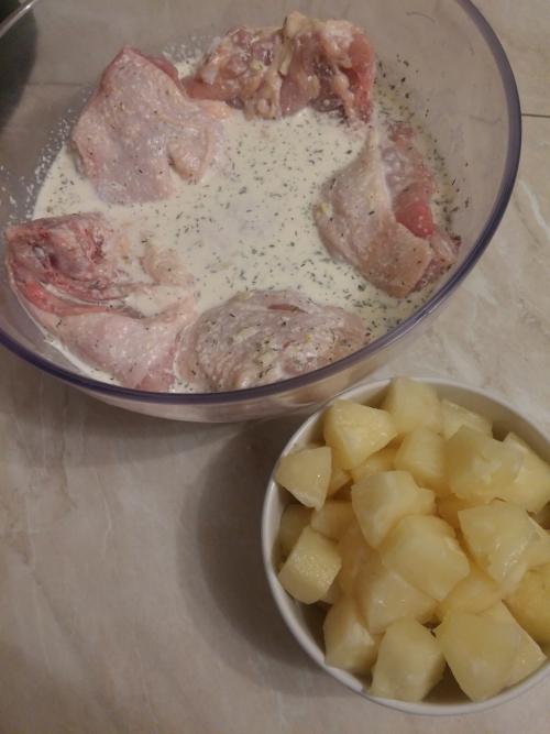 Курица с ананасами и картофелем в духовке. WayDownWeGo › Блог › Ароматная курица с ананасами и картошкой =)