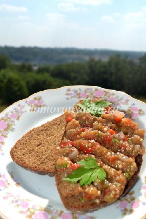 Как в духовке запечь баклажаны целиком для икры. Баклажанная икра рецепт приготовления из запеченных овощей.