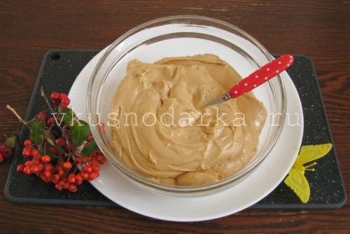 Торт из печенья и крем из творога с сгущенкой без выпечки. Торт из печенья без выпечки с творогом и сгущенкой — К новогоднему столу 2019