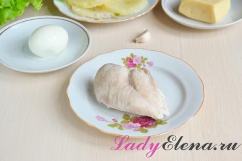 Куриное филе с ананасами салат. Самый простой и вкусный салат с курицей, ананасом и сыром — фото рецепт