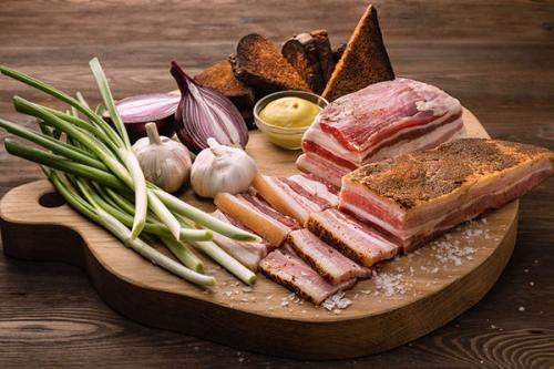 Вареное сало пятиминутка. Сало "пятиминутка" — вкуснятина невероятная!