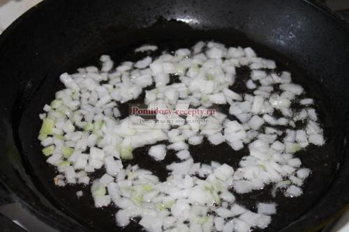 Баклажаны жареные со сметаной и помидорами. Тушеные баклажаны с помидорами в сметане. Рецепт с пошаговыми фото