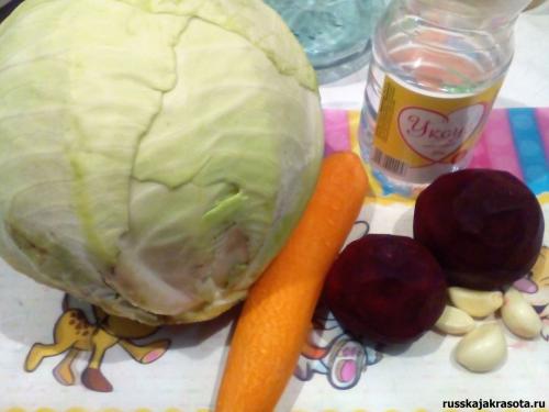 Как приготовить маринованную капусту со свеклой и чесноком. Маринованная капуста со свеклой «Пелюстка» быстрого приготовления.