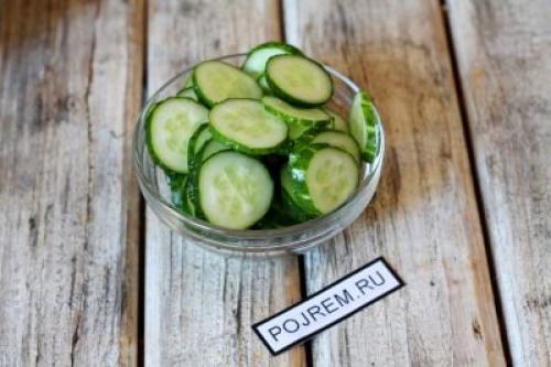 Салат на зиму слоями лук огурцы помидоры с растительным маслом. Рецепт: