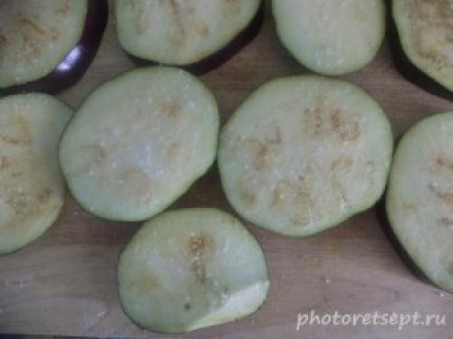 Баклажаны со сметаной жареные с чесноком.