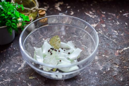 Скумбрия пряного посола с чаем. Скумбрия в чайной заварке